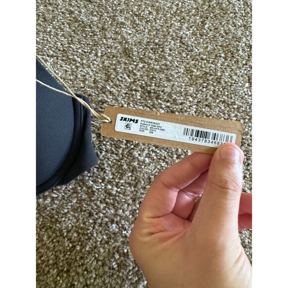 Skims Fits Everybody Push-up Demi Bra Size 30B Onyx - Picture 4 of 6